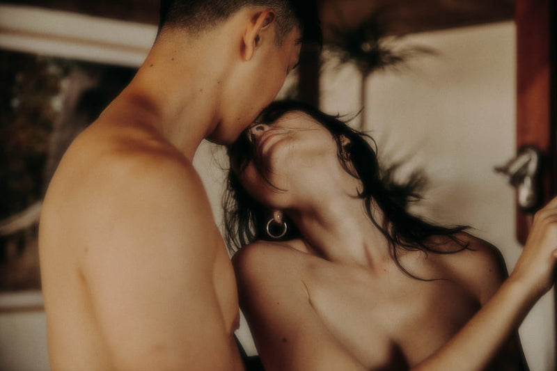 Sex, CBD & Holiday Survival: 5 Tips For A Merry Time