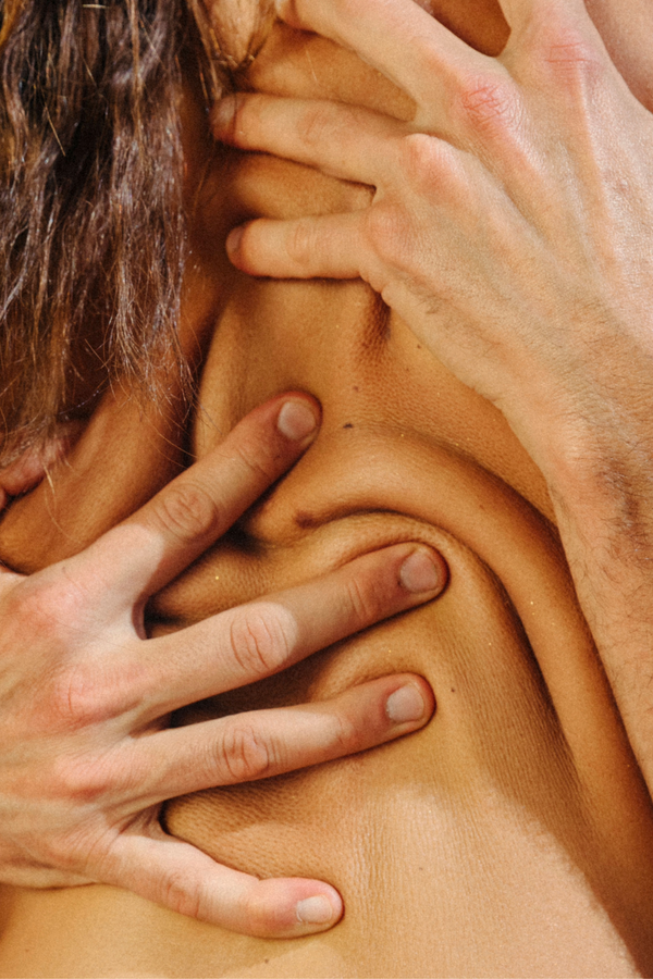 Why You Should Have Sex at Your Kids’ House This Holiday Season (Yes, We’re Serious)